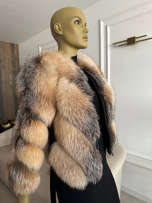 Haina de blana eleganta