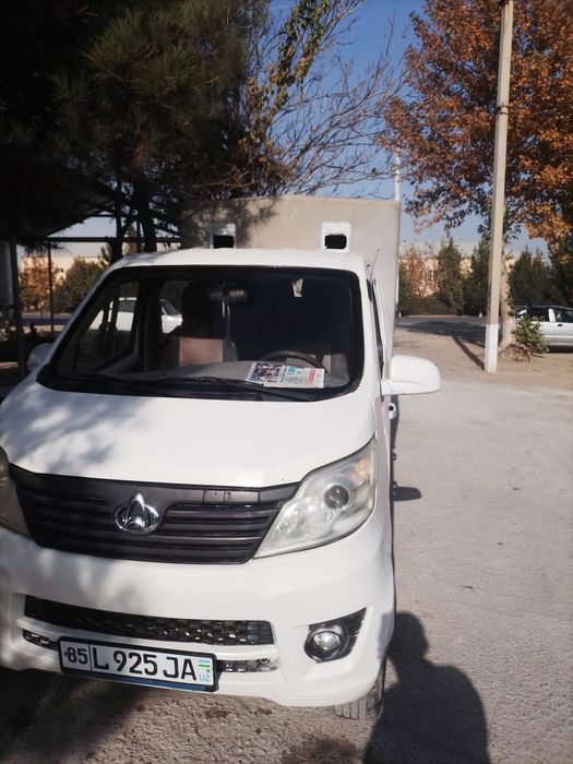 Changan sotiladi srochni juda