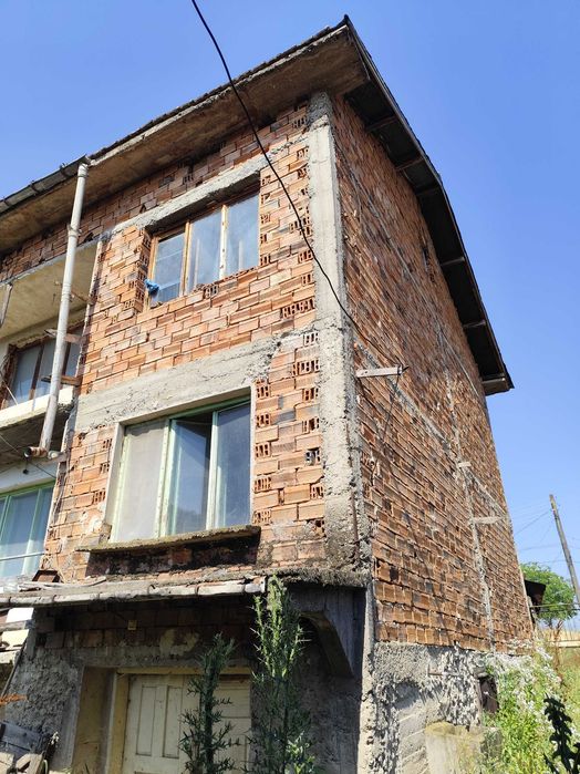 Къща в село Замфирово