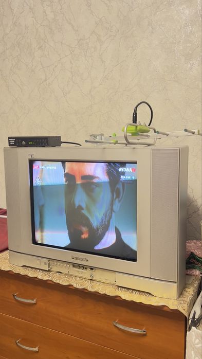 Продаю цветной телевизор Panasonic