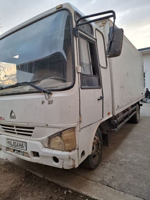 Isuzu yaxshi holatda