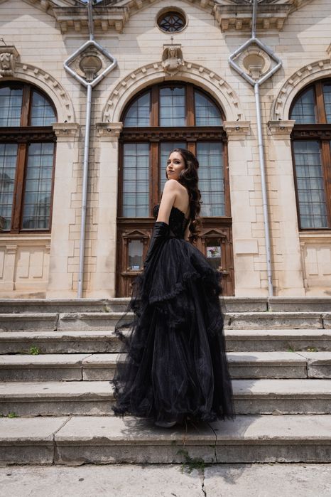 Черна бална рокля размер S