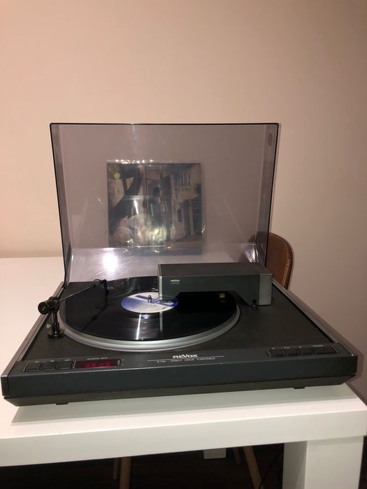 Грамофон REVOX B790