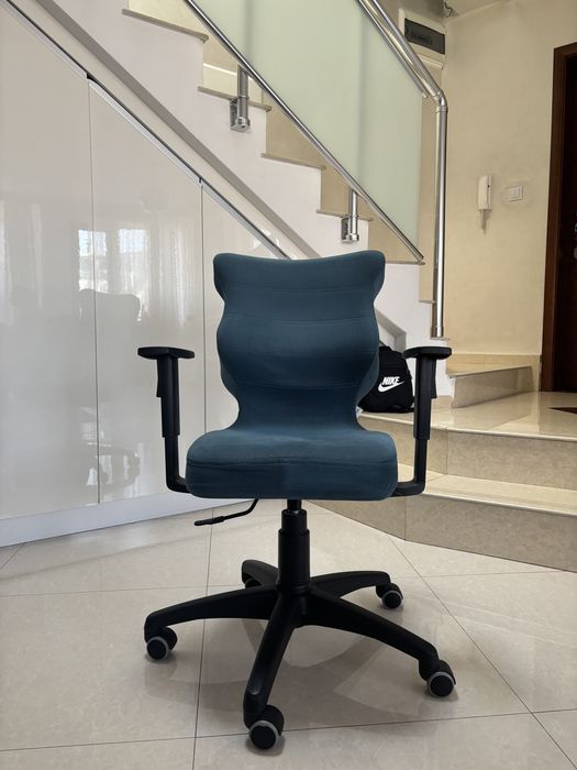 Ергономичен стол