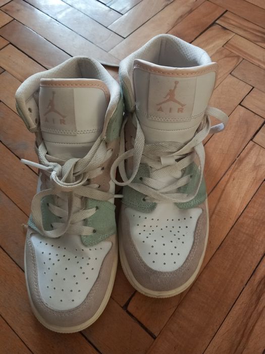 NIKE AIR JORDAN размер-37,5