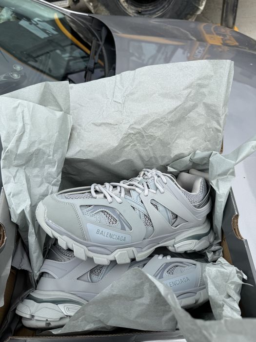 Balenciaga Track