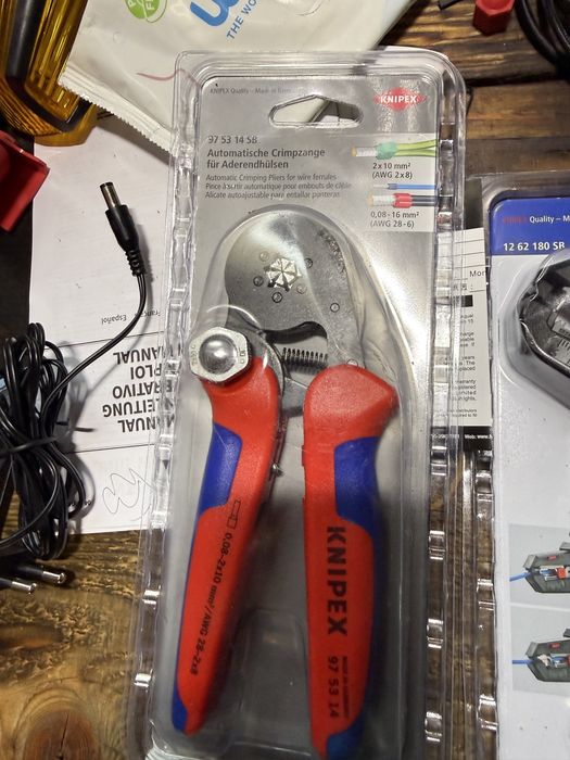 Cleste aplicat pini Knipex