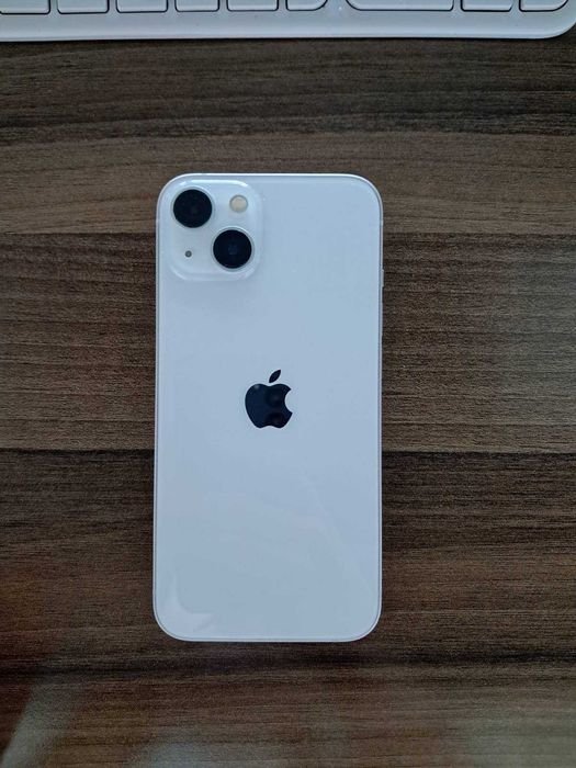 Продавам iphone 13 256gb