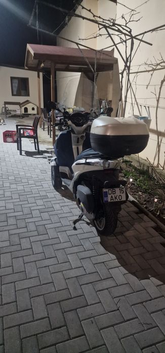 Piaggio mp3 yourban 2013   l5e