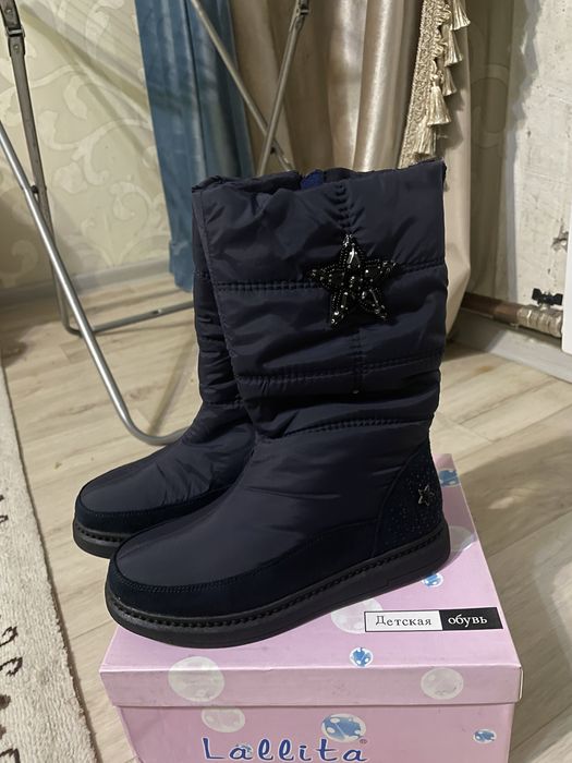 Продам детскую обувь для девочки