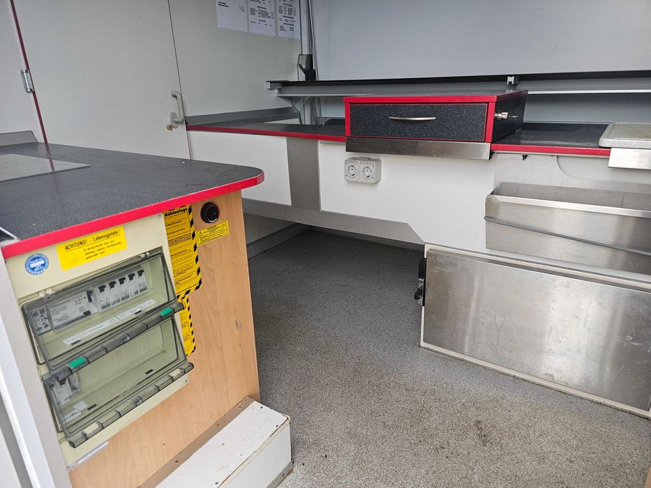 Мобилен магазин за риба