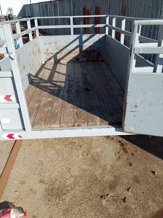 Прицеп қолдан шыққан