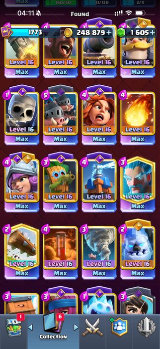 Продаю аккаунт clash royale играл 9 лет