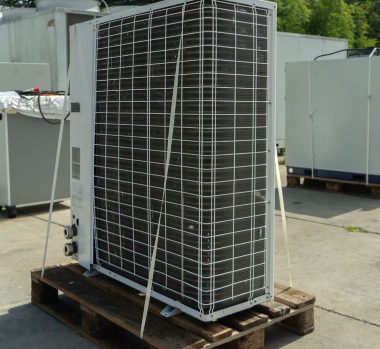 Чиллер AERMEC ANL080 Y (20.35 кВт)