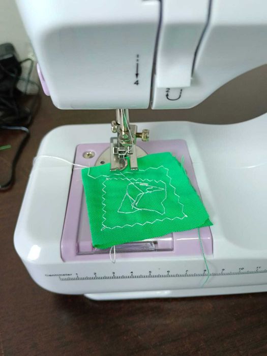 швейная машинка электромеханическая