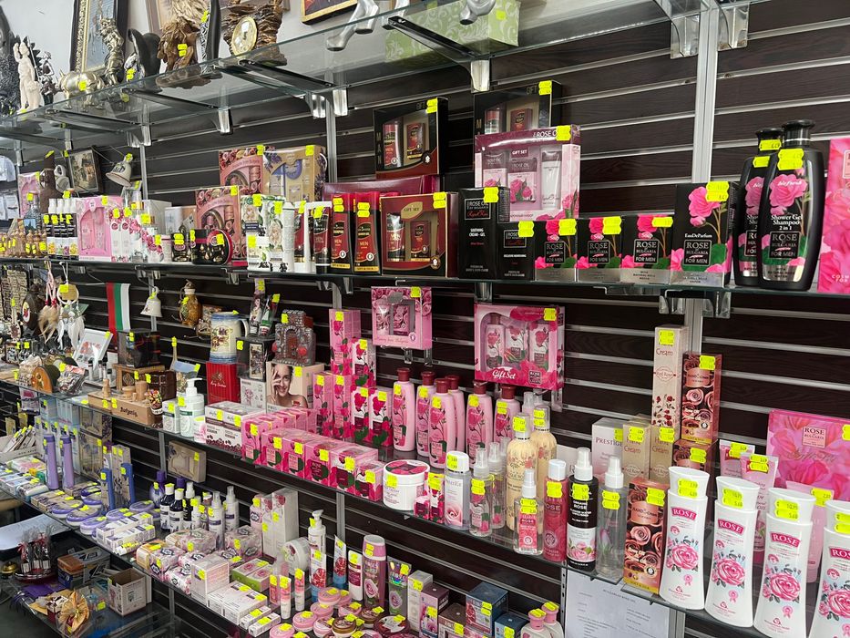 Продавам оборудване за магазин