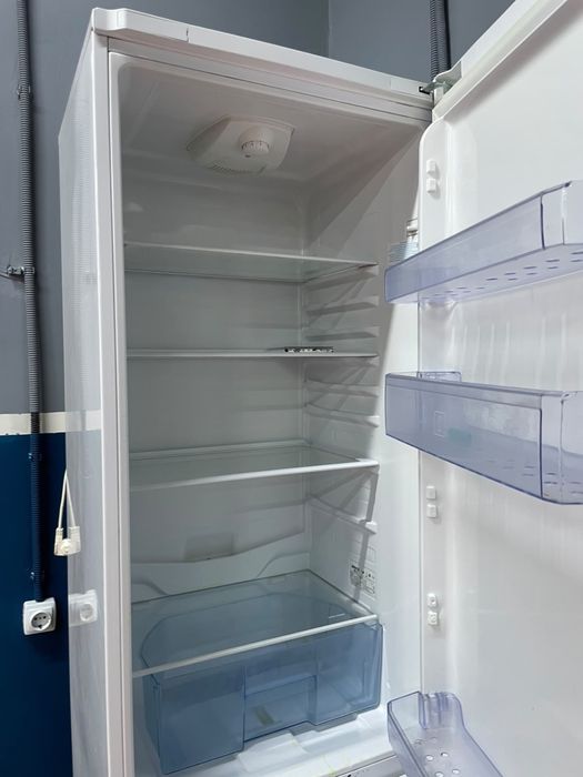 Холодильник продам. В рабочем состоянии