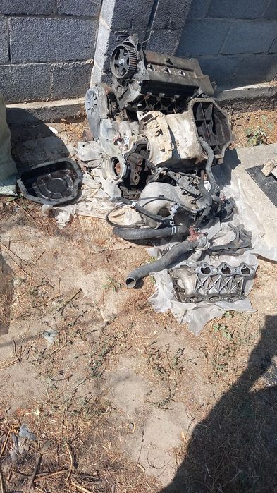 Двигатель  санта  фе