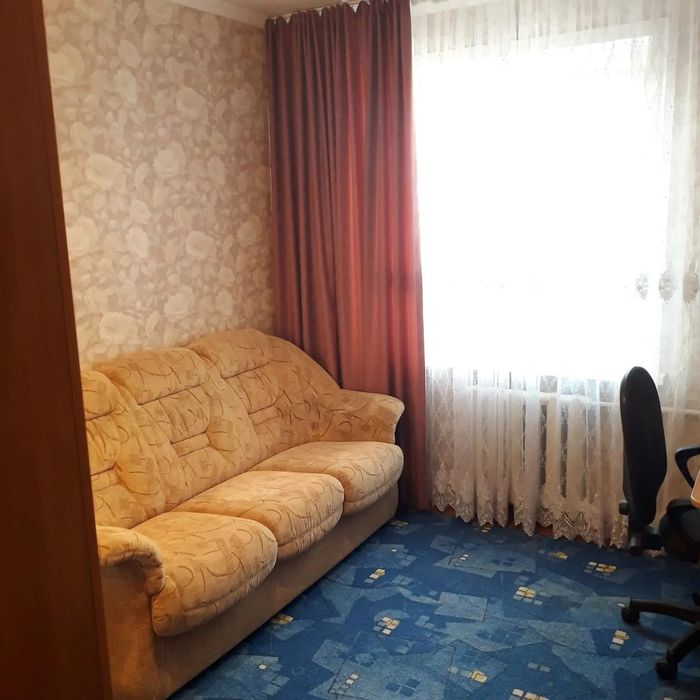 Продам квартиру 3 комнатную