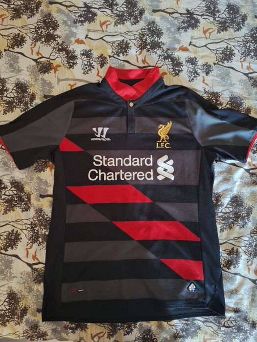 Тениска на Liverpool и подарък !