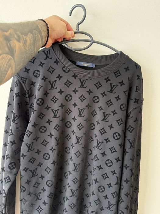 Черна блуза lv