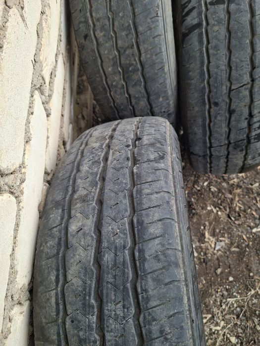 Продам шины 195.70 R15