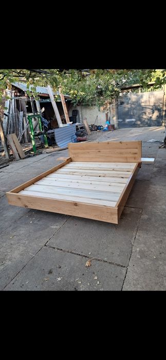 Pat plutitor lemn masiv