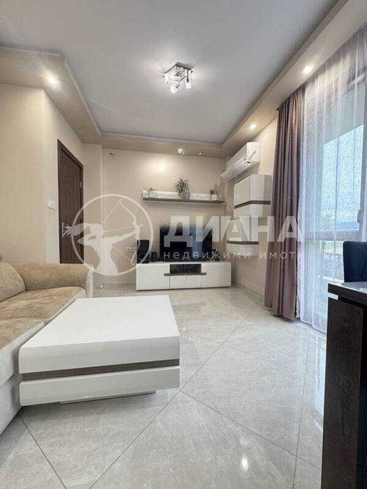 Продава се Тристаен апартамент в Пловдив, Христо Смирненски - 90 кв.м за 1945 €/кв.м - Снимка #2