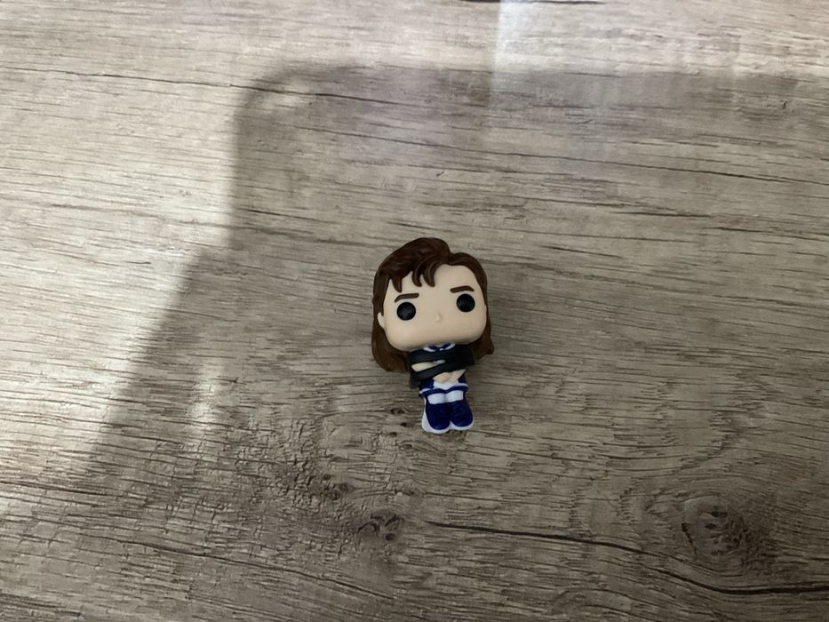 Продам фигурку осд