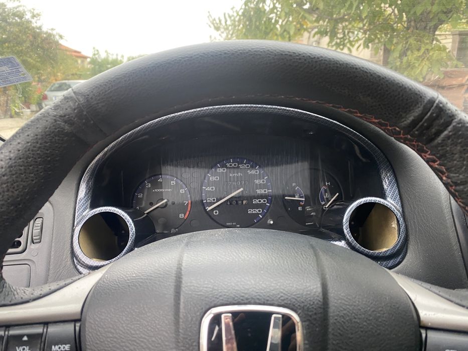 Civic 6 стойка за уреди пред километража