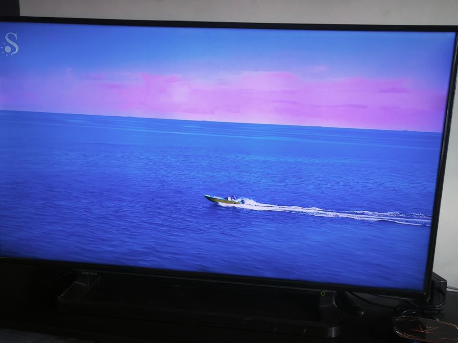 Телевизор Toshiba 40"