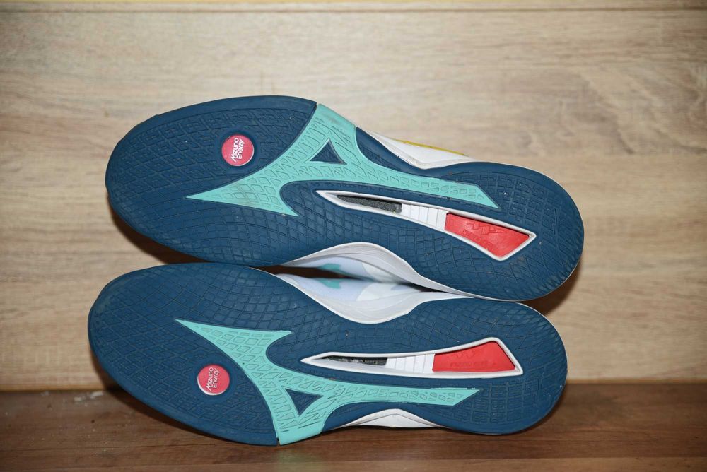 Mizuno оригинални маратонки, размер 42,5