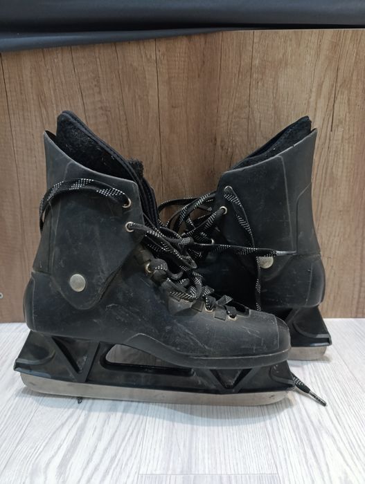 Продам Коньки мужские