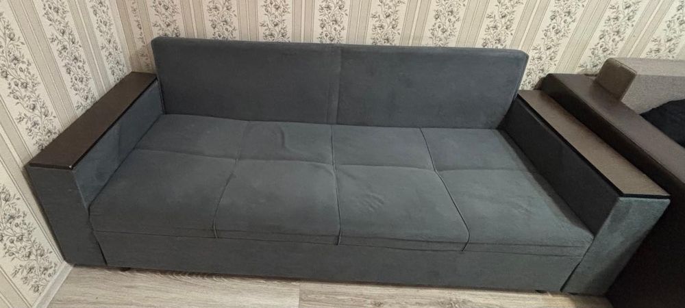 Продам диван мягкий