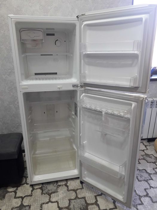 продам холодильник LG