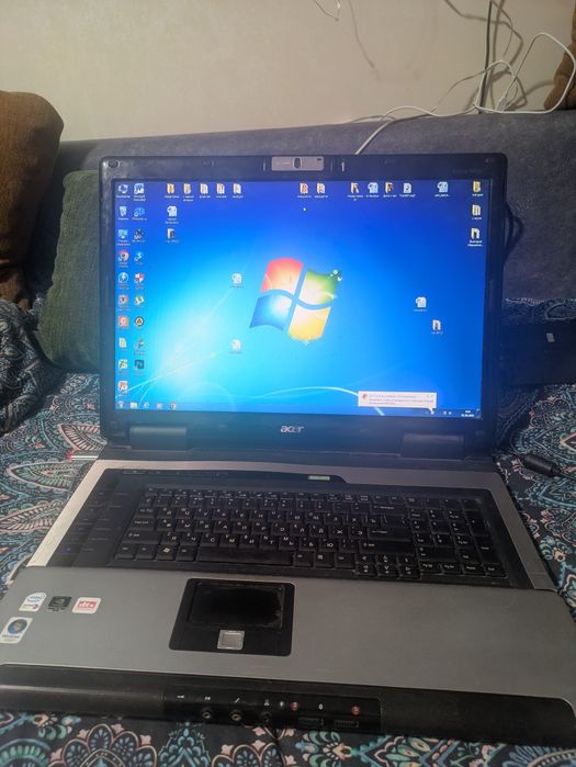 Огромный ноутбук Aspire 9810