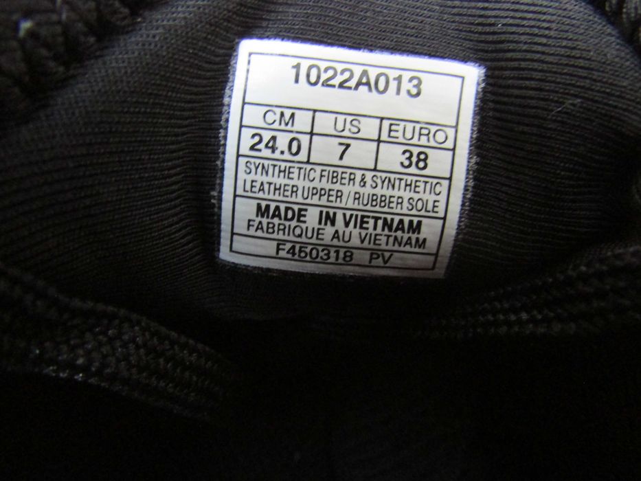 Дамски маратонки за бягане ASICS Hyper Gel-Sai