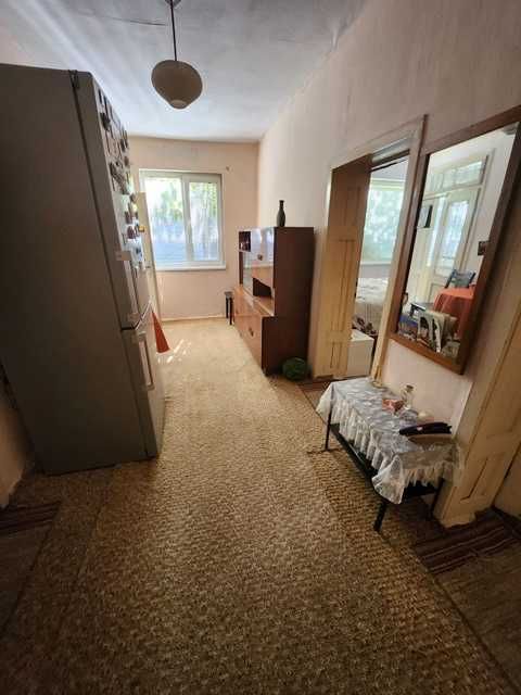 Продава се Къща в Търговище, Център - 80 кв.м за 1658 €/кв.м - Снимка #2