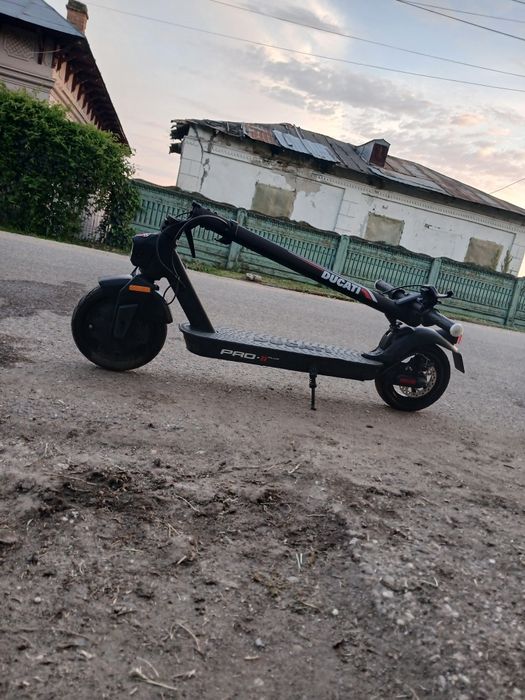 Trotinetă electrică
