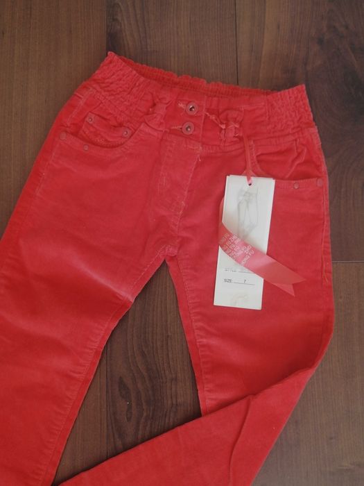 Детски нови дънки в размер 128/134