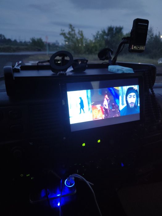 Продам эвакуатор Газель 3uz