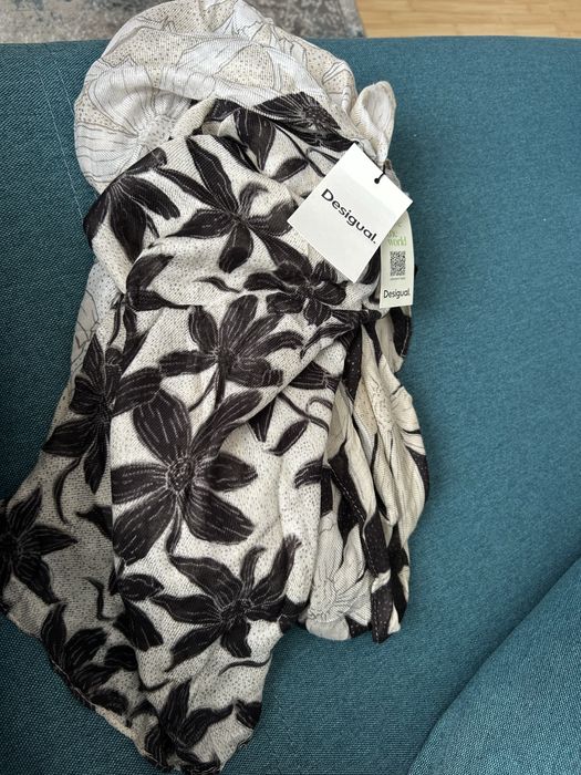 Esarfa premium Desigual NOUA 100% originala
