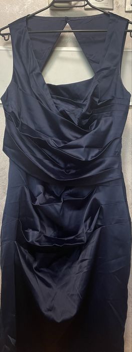 Официална  сатенена рокля