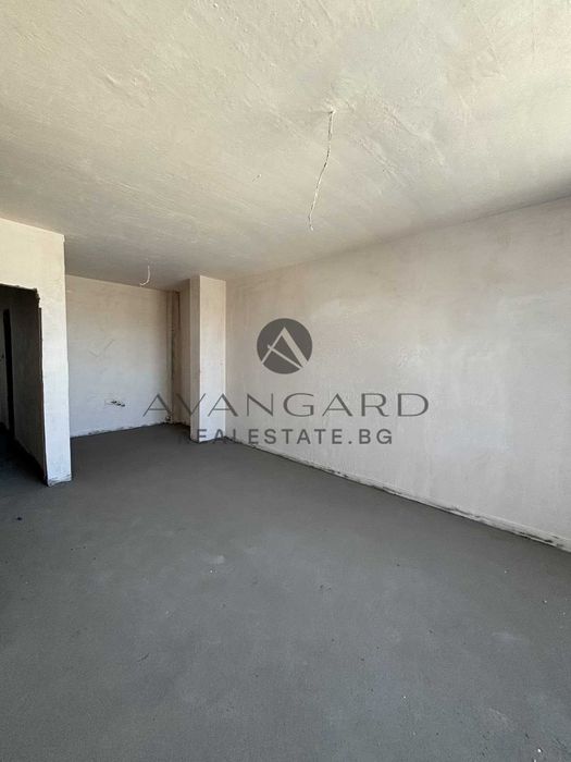 Продава се Тристаен апартамент в Пловдив, Тракия - 110 кв.м за 1146 €/кв.м - Снимка #1