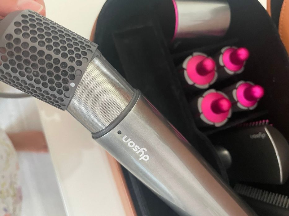 Dyson -маша,сешоар