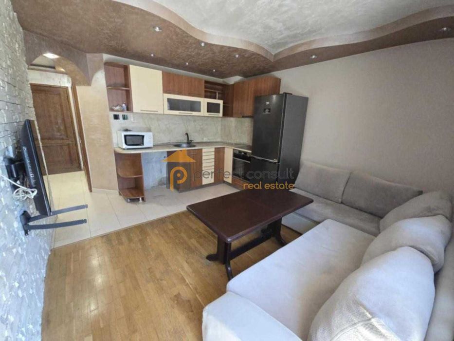 Дава се под наем Двустаен апартамент в Пловдив, Кючук Париж - 60 кв.м за 398.82 € - Снимка #1