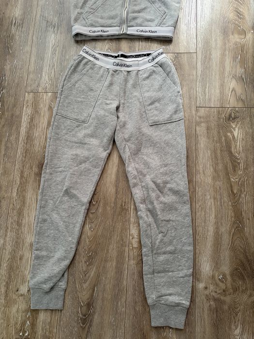 Trening Calvin Klein