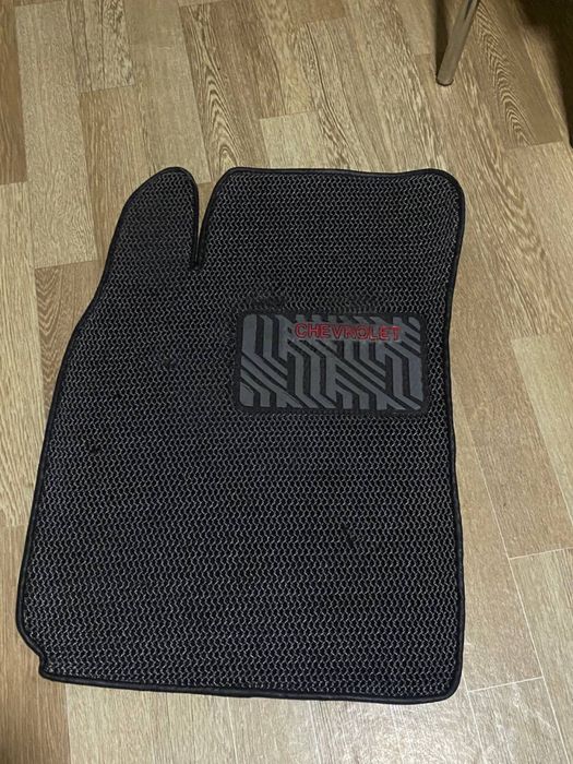 автомобильные ковры ( полики )