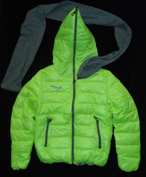 Geaca scurta L dama matlasata fas verde neon gluga fular gri detasabil