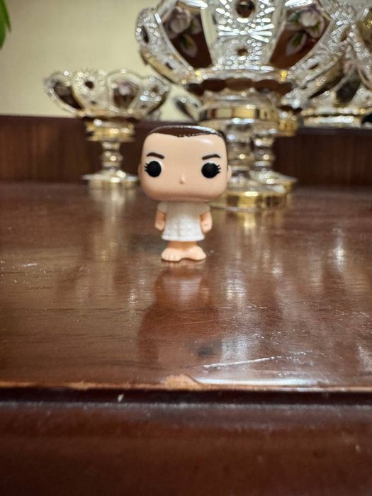 Stranger Things (ОСД) из Kinder joy и Flash DC!